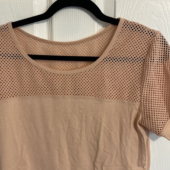 L’urv Peach top size small EUC, no stains or defects - Picture 2 of 6